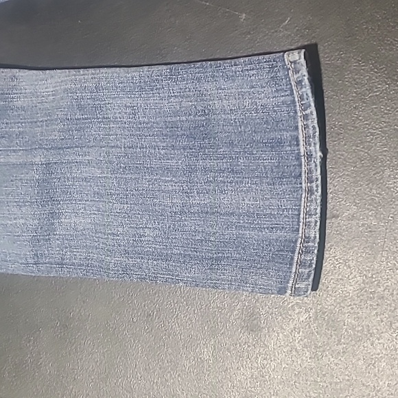 Silver - Picture 4 of 11